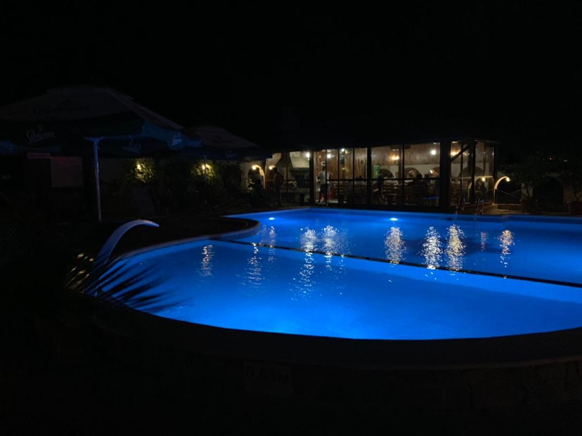 Family Hotel Virgin Ribarica Eksteriør billede